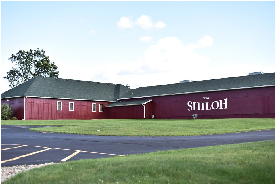 Fort Wayne Weddings, The Shiloh, themed weddings, Super Heroes, Comic Books, super hero themed wedding, outdoor weddings, Kasey Wallace Photography - www.kaseywallacephoto.com